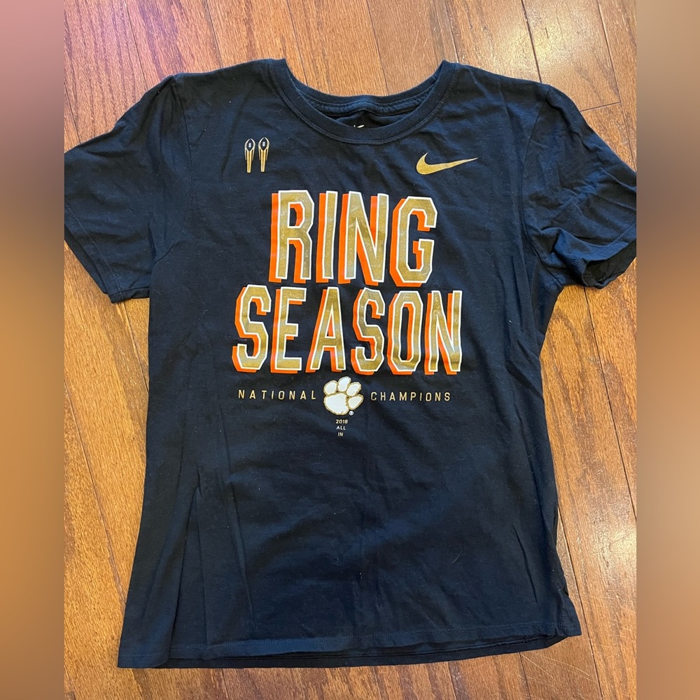 Women's NIKE Clemson Tigers shirt